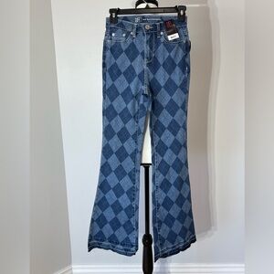 No Boundaries high-rise flare argyle print NWT flare jeans in a junior size 1
